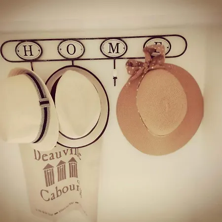 Le De Gabriel Front De Appartement