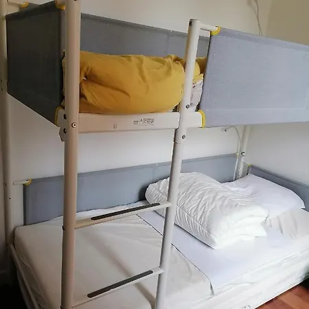 Le De Gabriel Front De *