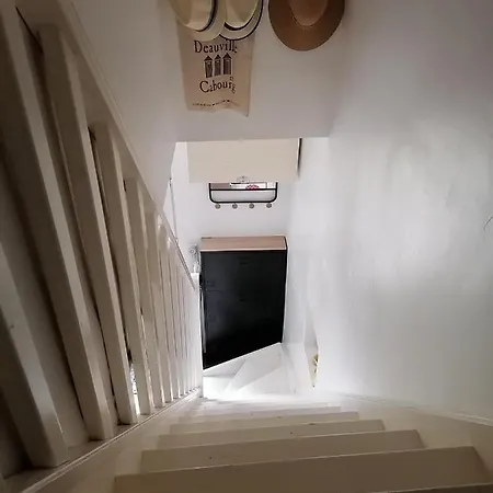 Le De Gabriel Front De Appartement