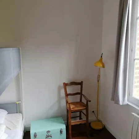 Le De Gabriel Front De Apartment *