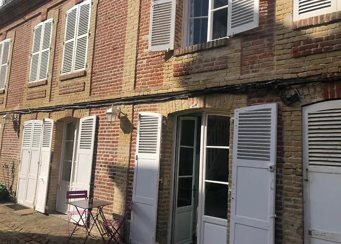 Le De Gabriel Front De *